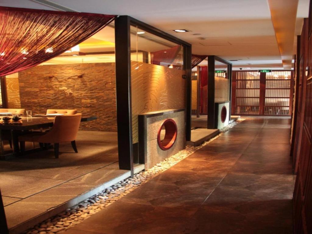 Huana Hotel Minhang Shanghai Exterior foto