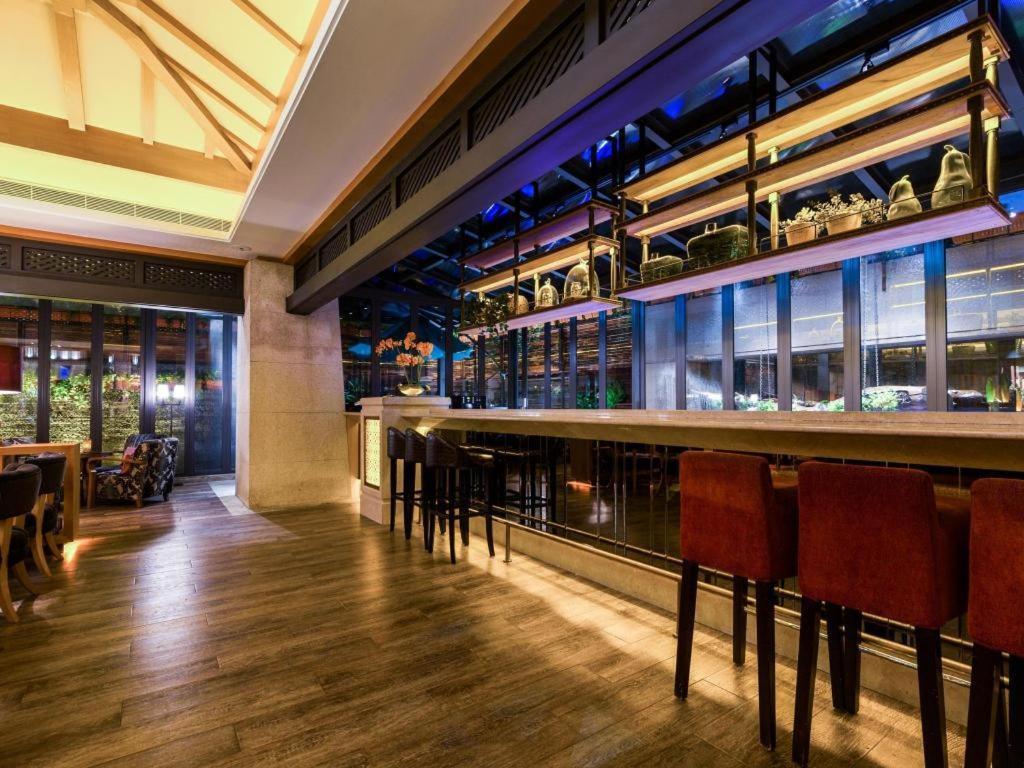 Huana Hotel Minhang Shanghai Exterior foto