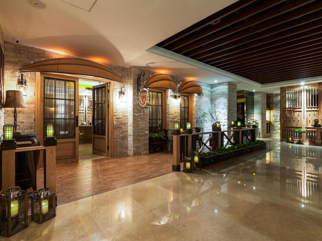 Huana Hotel Minhang Shanghai Exterior foto